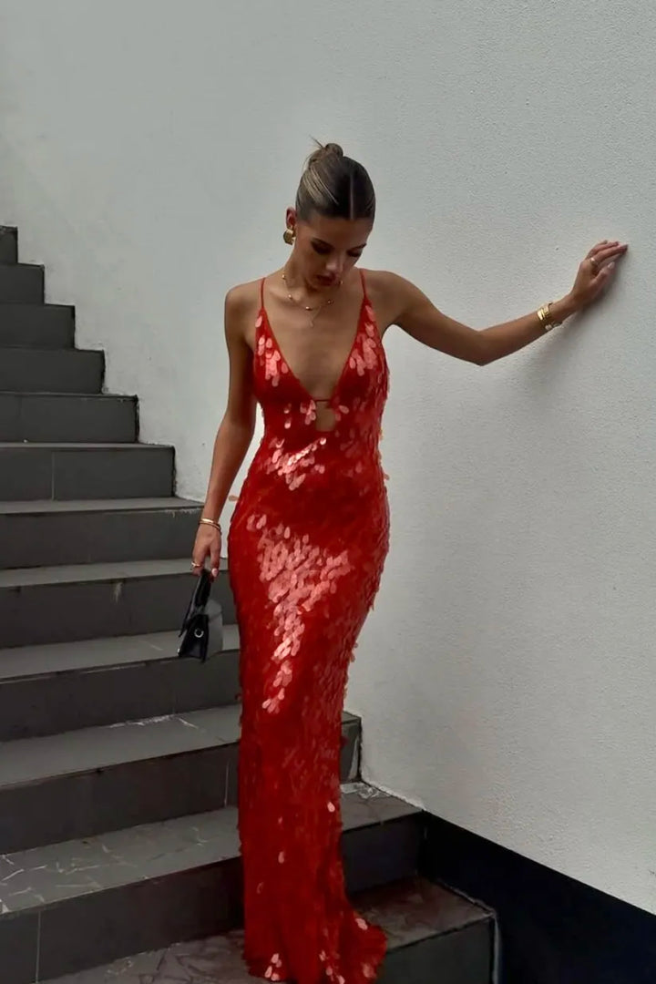 Robe à bretelles dos nu à sequins scintillants
