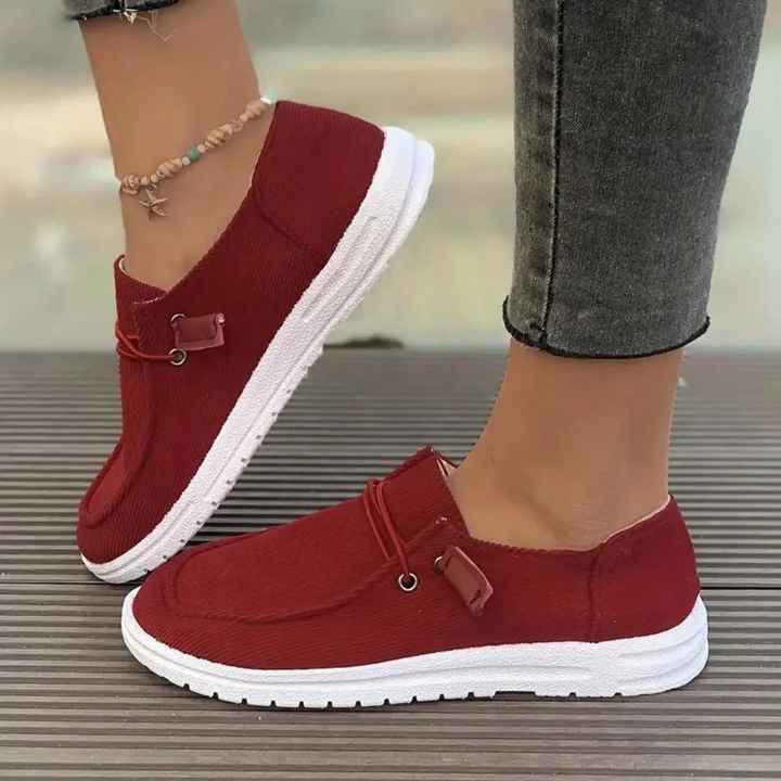 Chaussures plates et confortables à enfiler pour femmes