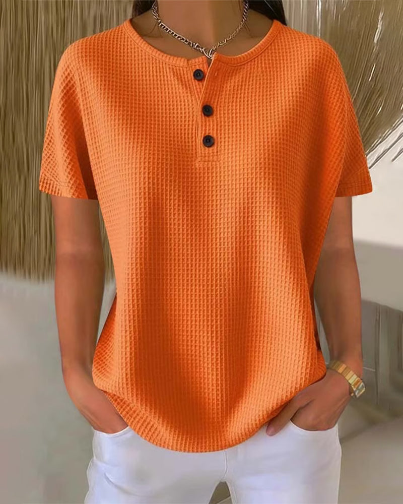 T-shirt décontracté à col en V et à boutons