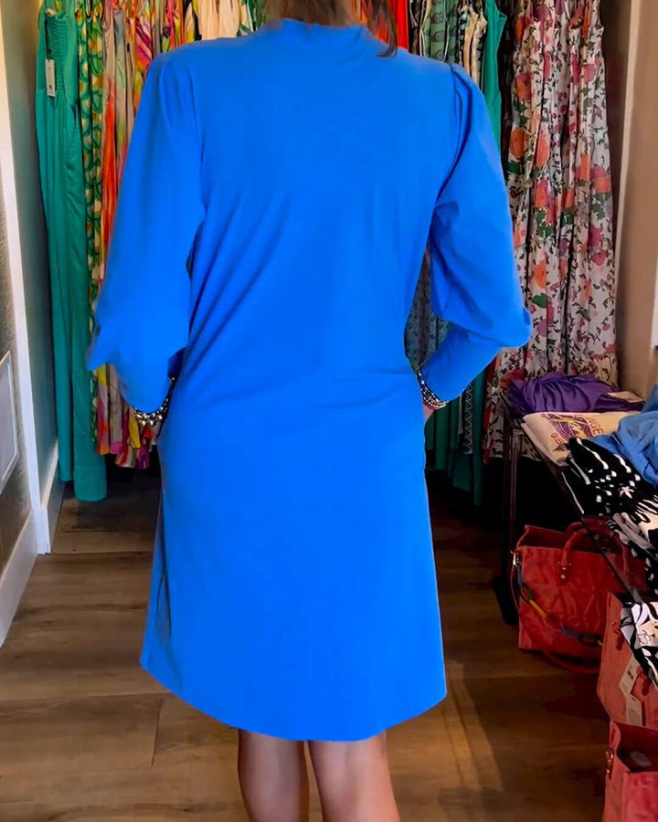 Robe unie à manches longues et col en V