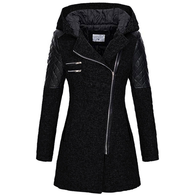Manteau à manches matelassées.