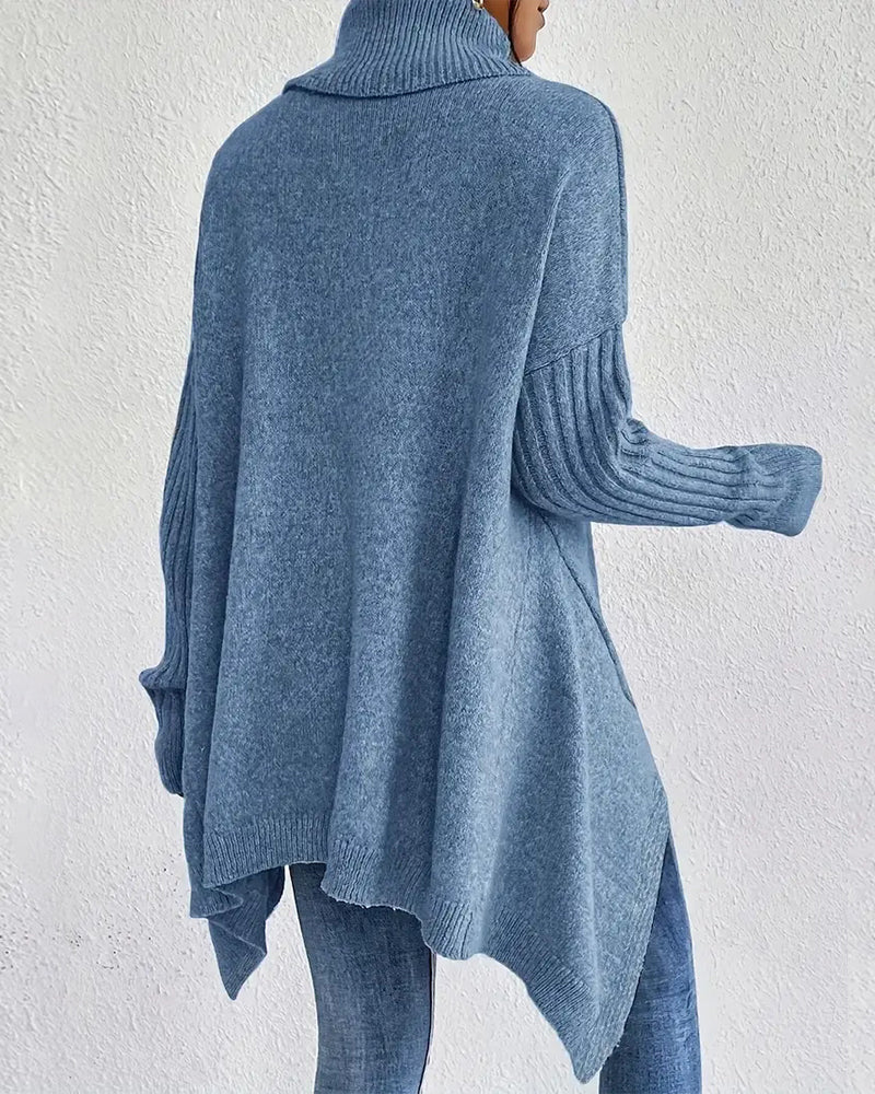 Pull oversize irrégulier à col montant