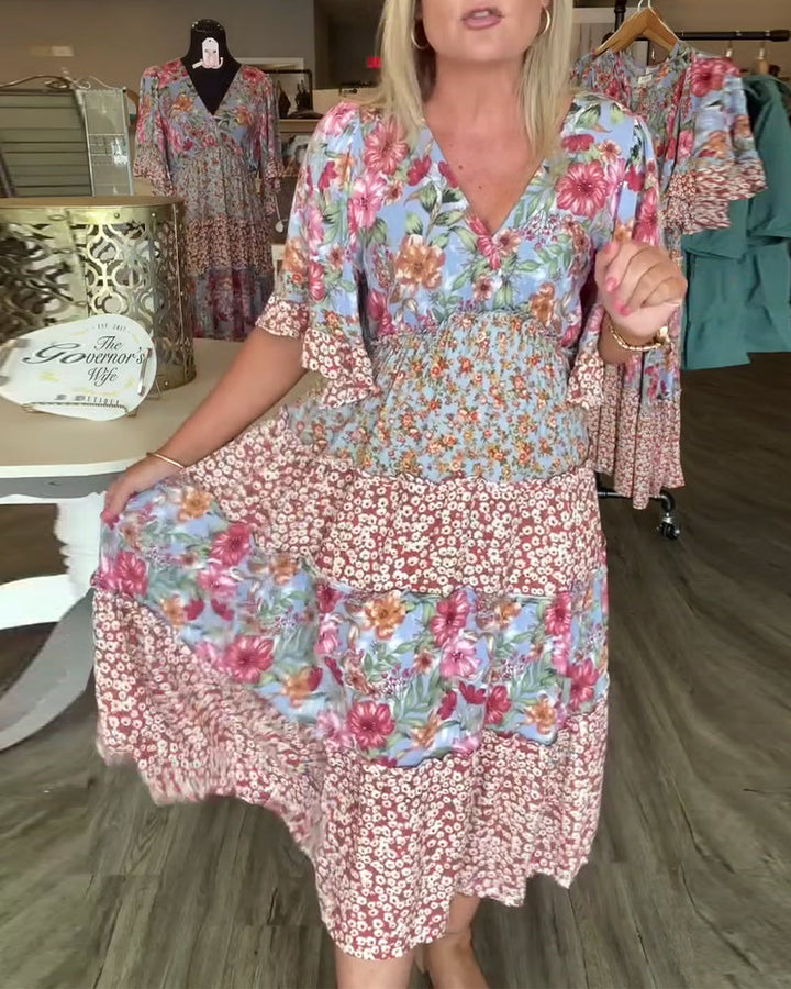Robe florale à col en V, ourlet Lotus