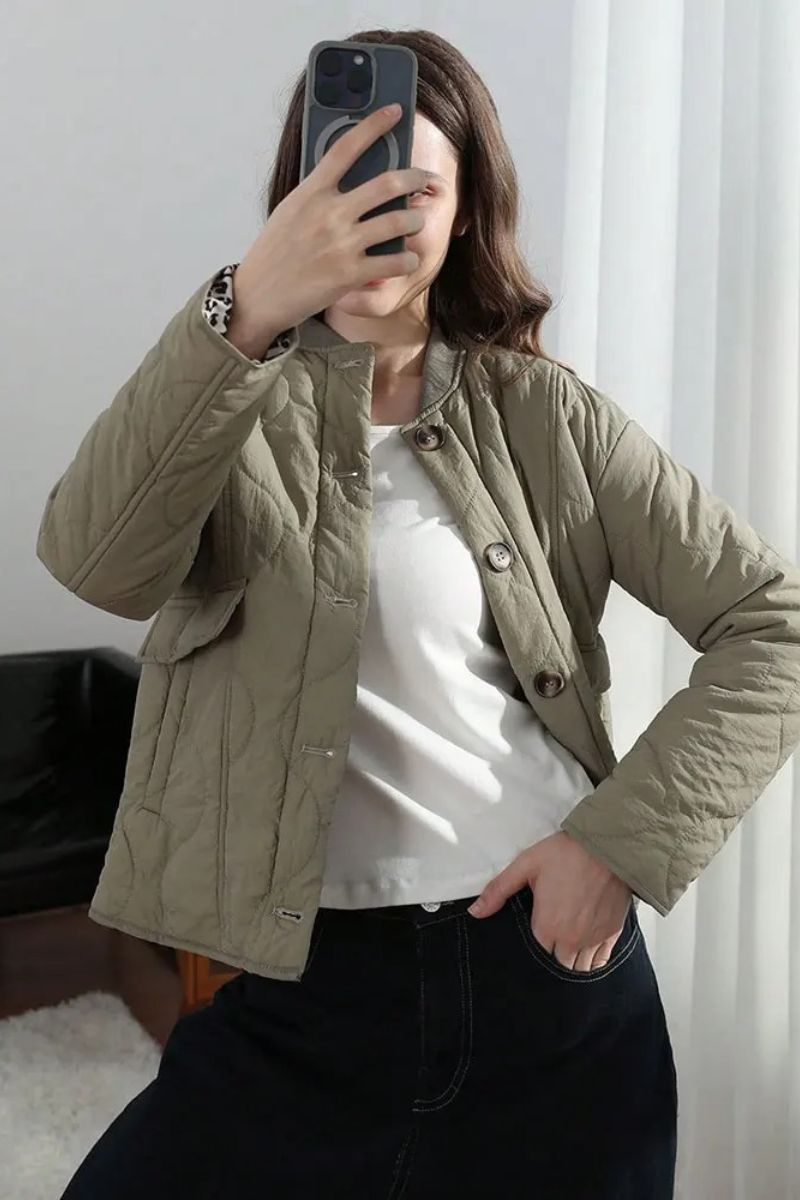 Veste matelassée légère à coupe ajustée