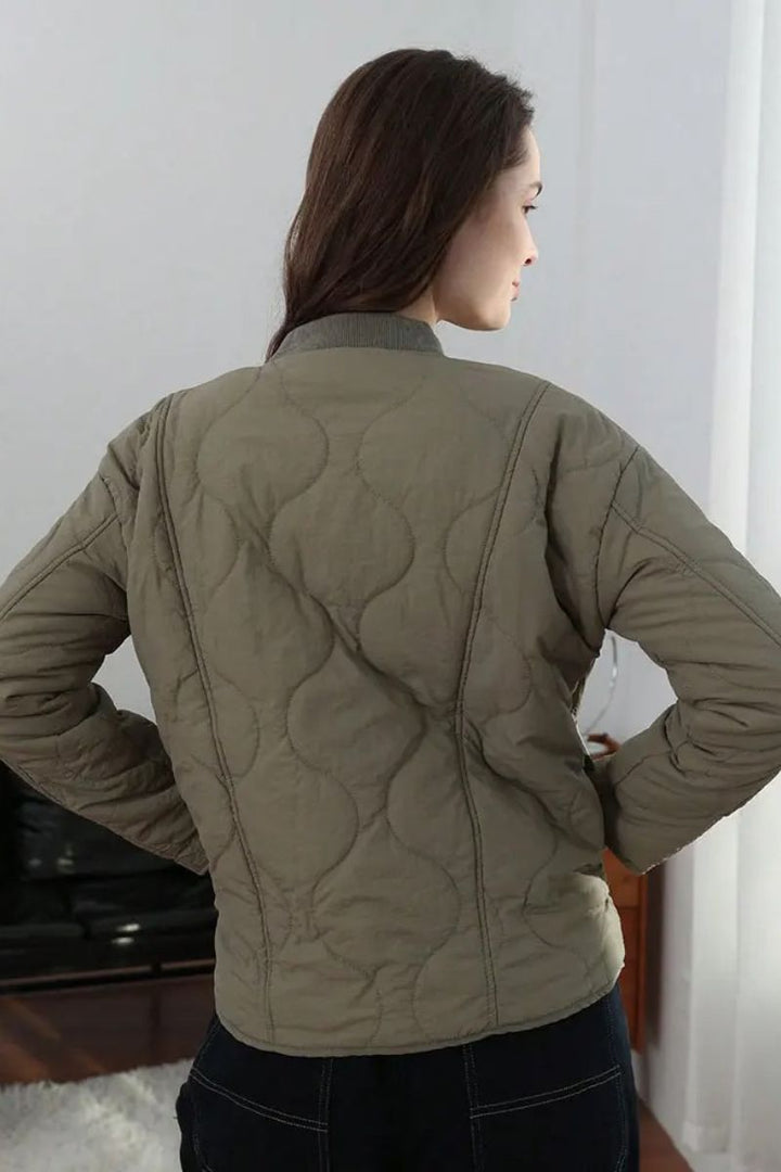 Veste matelassée légère à coupe ajustée