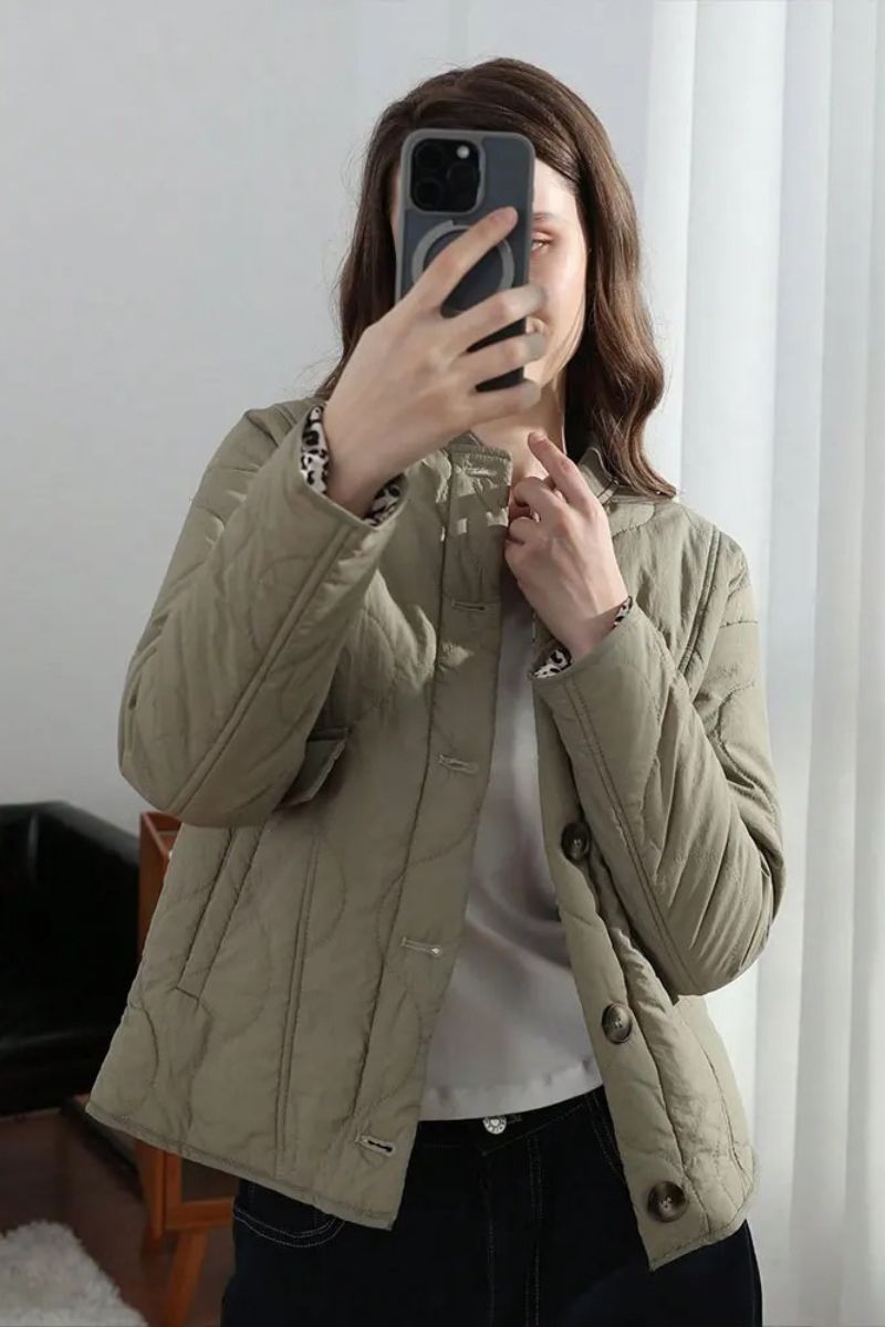 Veste matelassée légère à coupe ajustée