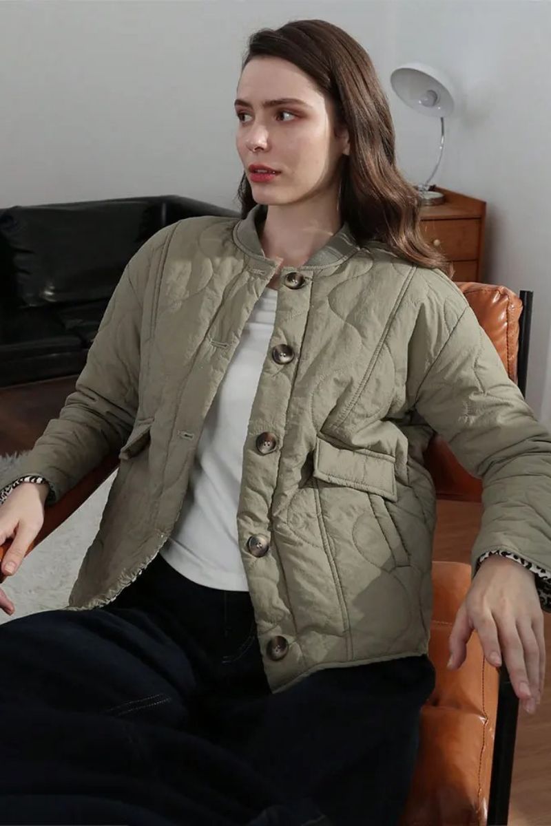 Veste matelassée légère à coupe ajustée
