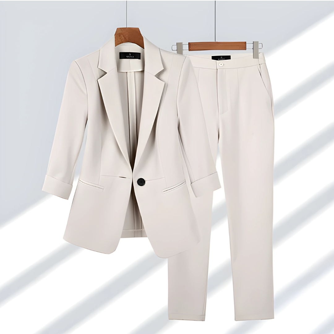 Blazer chic avec pantalon assorti