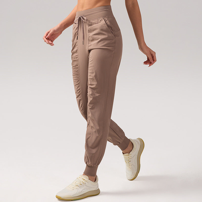 Pantalon de sport à jambe droite