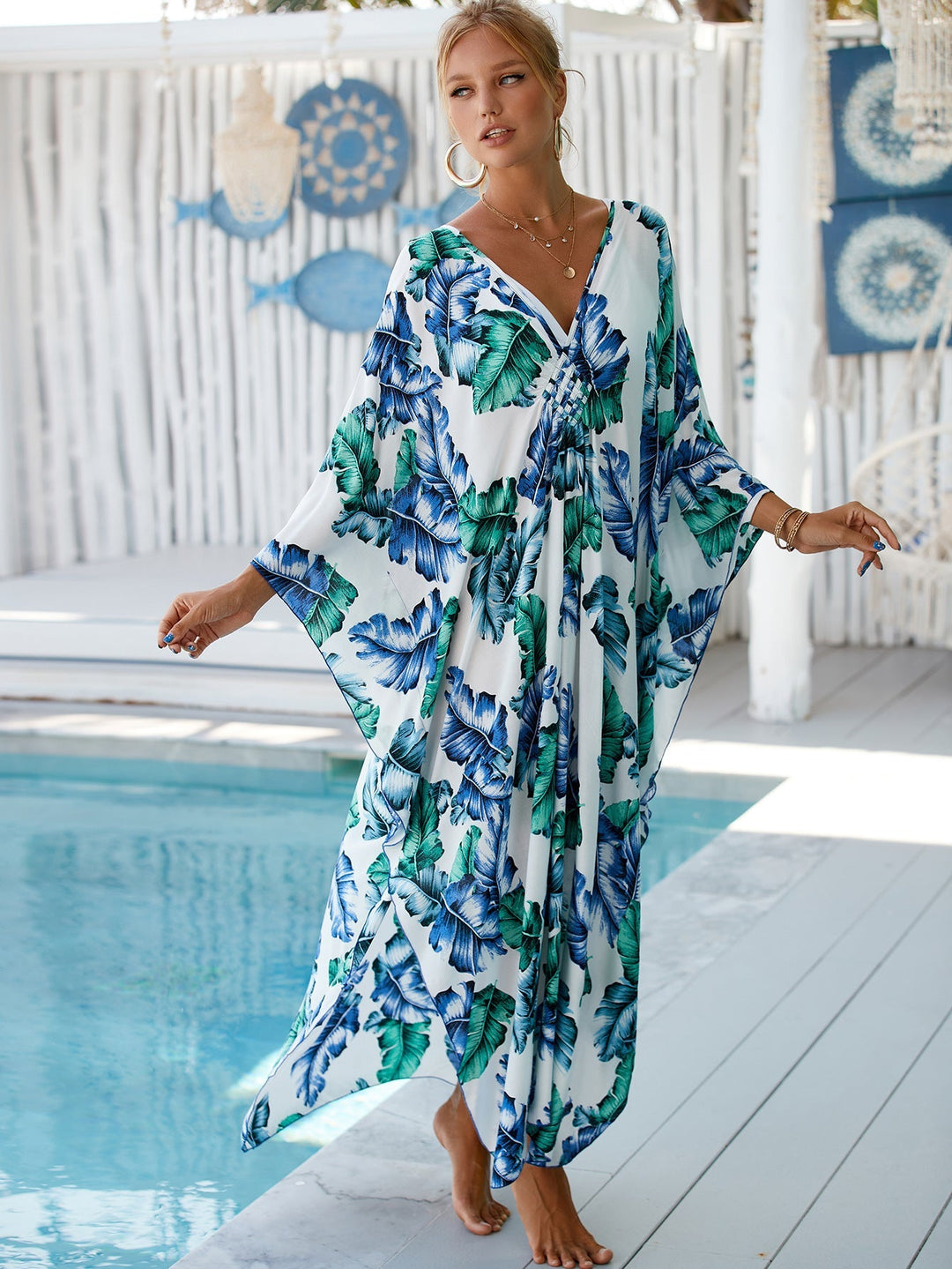 Robe portefeuille à imprimé fleurs sauvages avec une coupe fluide