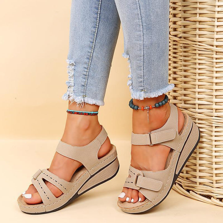Sandales confortables à talon compensé