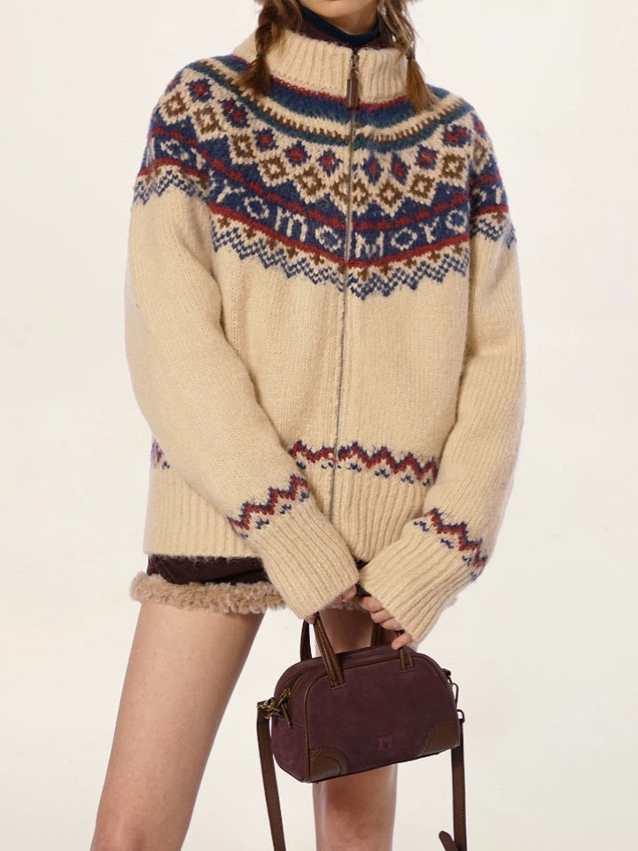 Pull en maille à col montant pour femme