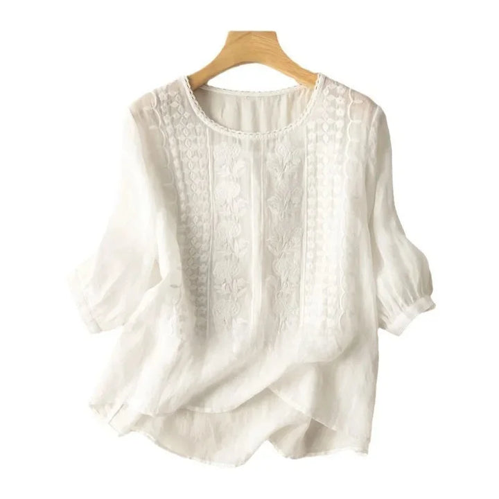Design de blouse brodée gracieuse