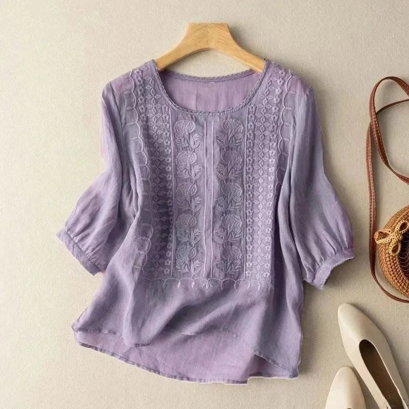 Design de blouse brodée gracieuse