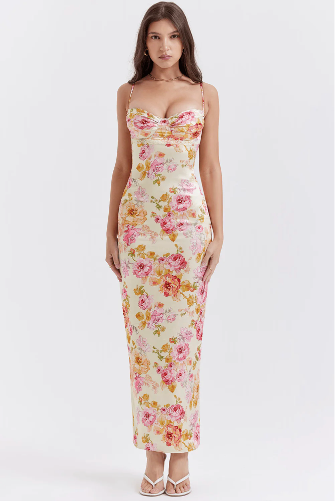 Charmante robe à fleurs avec bretelles spaghetti