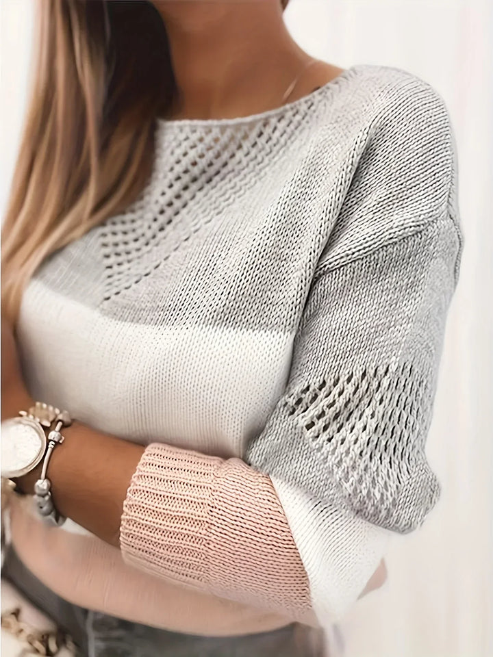 Pull moderne en maille à découpes