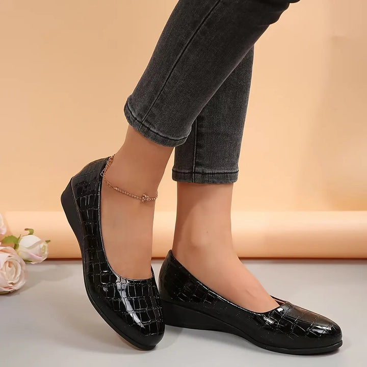 Chaussures orthopédiques en cuir pour femme – légères, antidérapantes et respirantes