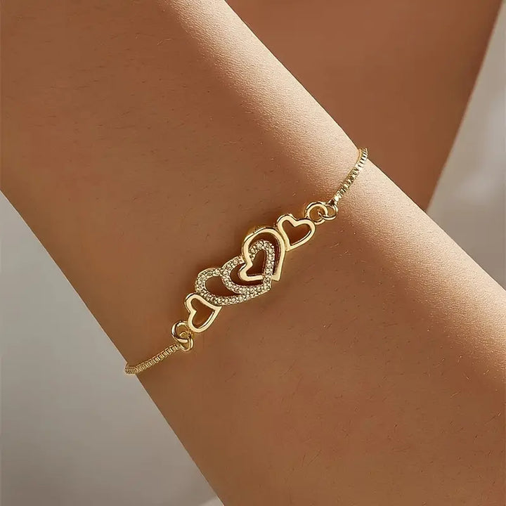 Bracelet de style vintage à cœurs scintillants