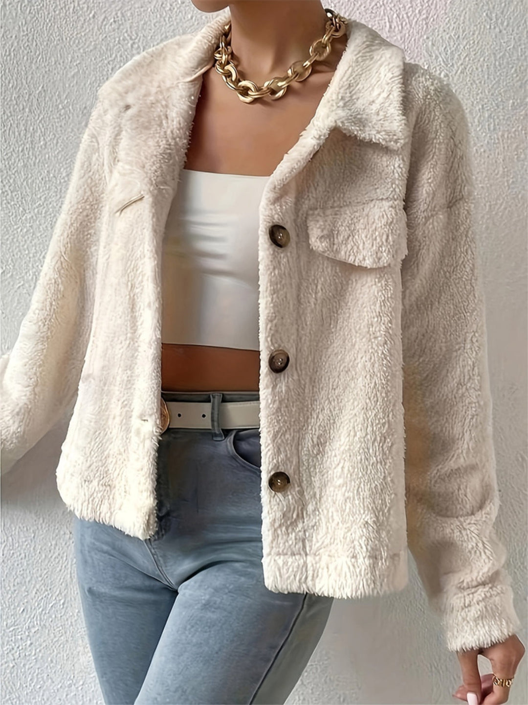 Cardigan boutonné à col chemise et rabats de poche décoratifs