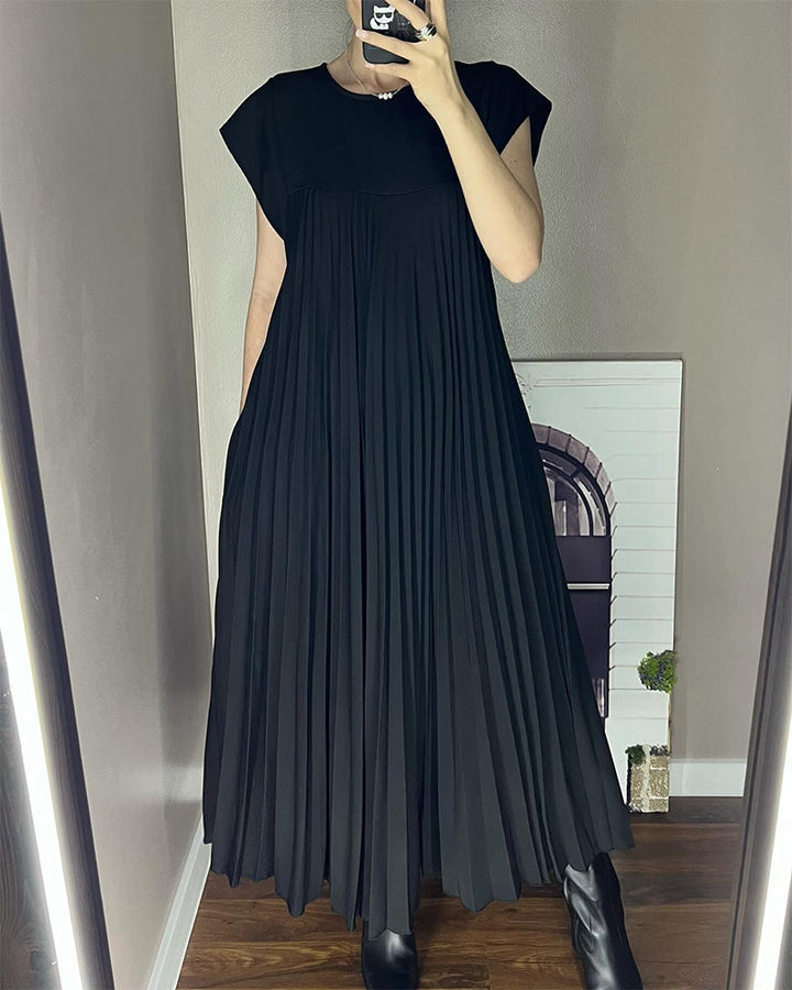 Robe unie simple, plissée et sans manches