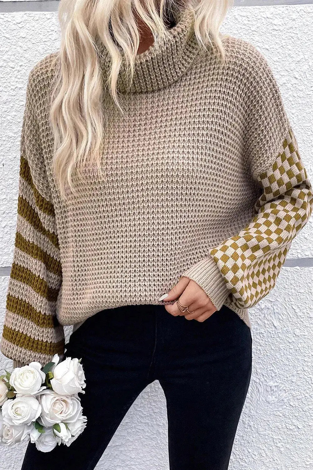 Pull col roulé en tricot gaufré patchwork à rayures et carreaux